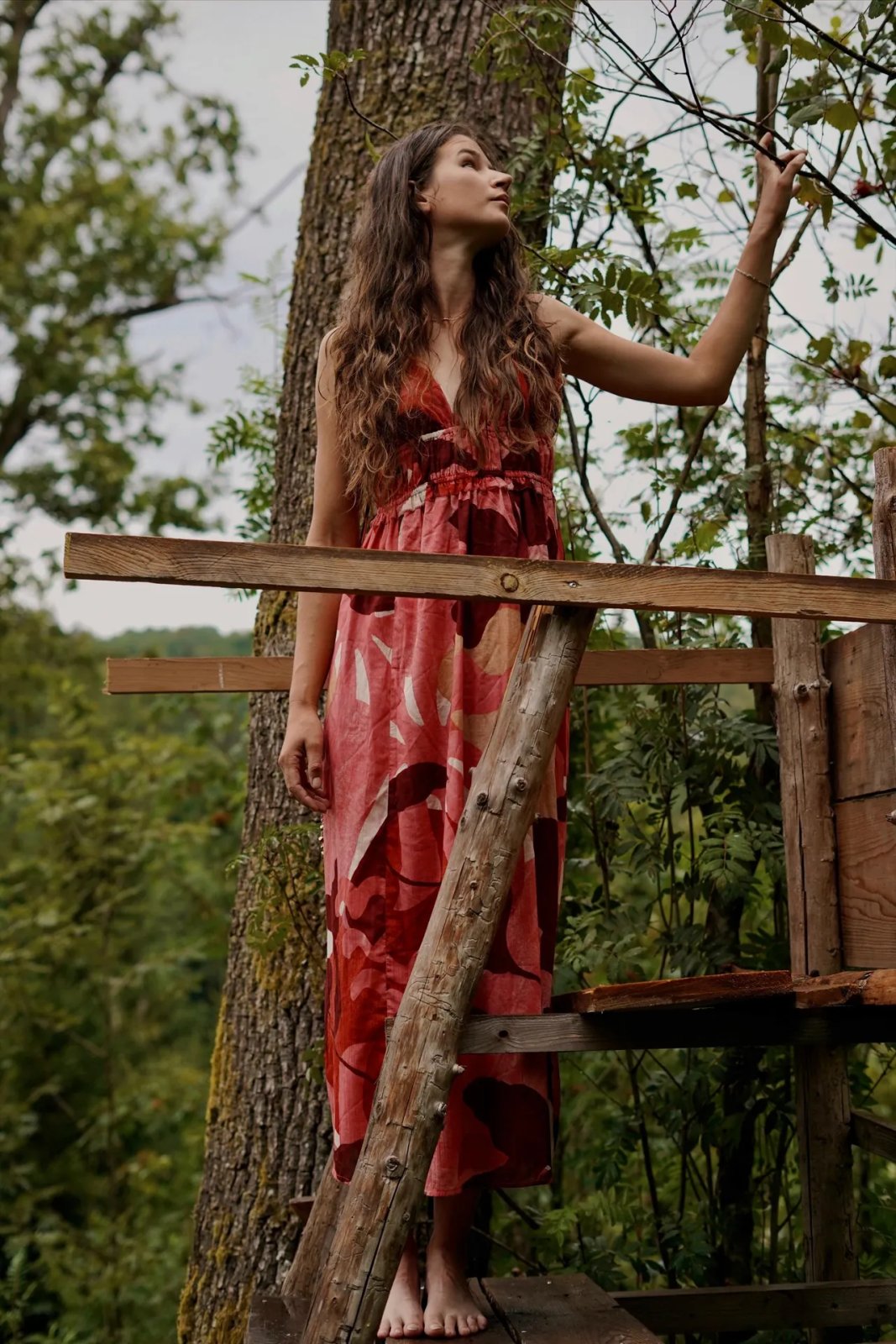 new-kleid-baumhaus.webp
